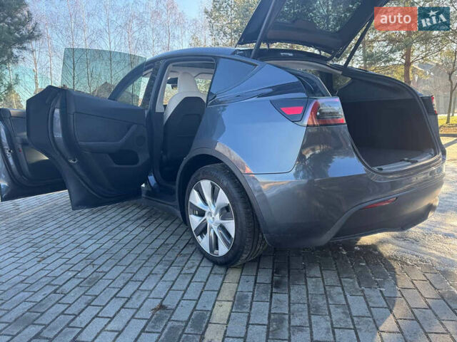 Серый Тесла Model Y, объемом двигателя 0 л и пробегом 9 тыс. км за 29500 $, фото 52 на Automoto.ua