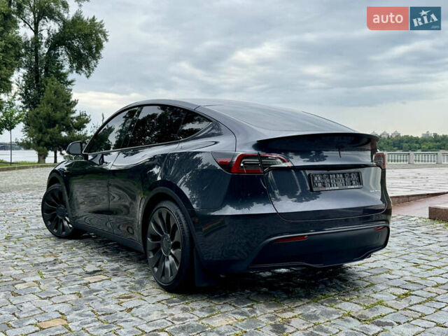 Серый Тесла Model Y, объемом двигателя 0 л и пробегом 7 тыс. км за 33999 $, фото 36 на Automoto.ua