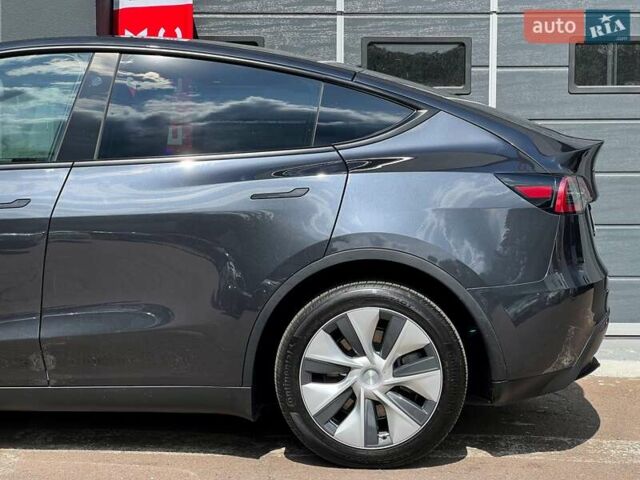 Сірий Тесла Model Y, об'ємом двигуна 0 л та пробігом 11 тис. км за 31700 $, фото 3 на Automoto.ua