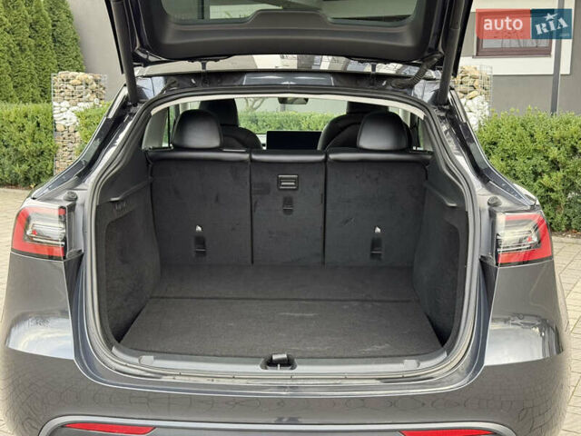 Сірий Тесла Model Y, об'ємом двигуна 0 л та пробігом 13 тис. км за 29999 $, фото 59 на Automoto.ua