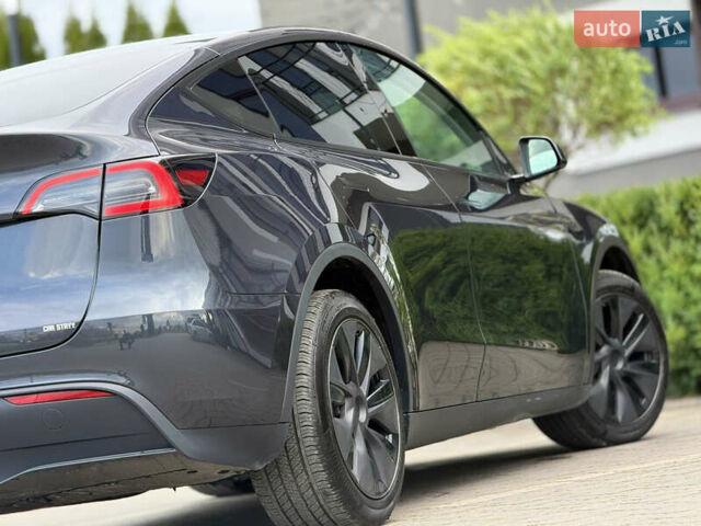 Сірий Тесла Model Y, об'ємом двигуна 0 л та пробігом 13 тис. км за 29999 $, фото 40 на Automoto.ua