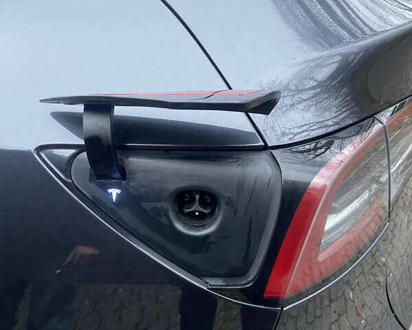 Серый Тесла Model Y, объемом двигателя 0 л и пробегом 5 тыс. км за 26000 $, фото 18 на Automoto.ua
