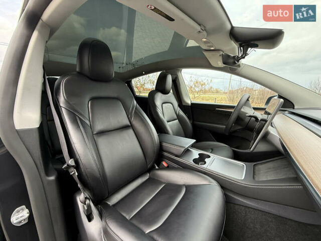 Сірий Тесла Model Y, об'ємом двигуна 0 л та пробігом 13 тис. км за 29999 $, фото 43 на Automoto.ua