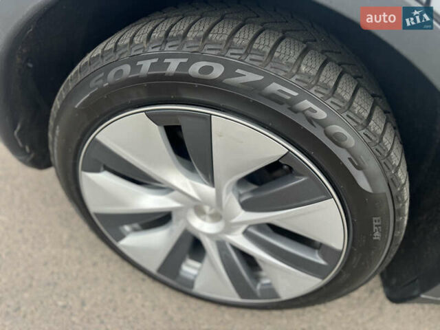 Тесла Model Y 2024 в Ковель на Automoto.ua Серый Тесла Model Y, объемом двигателя 0 л и пробегом 40 тыс. км за 37550 $, фото 24 на Automoto.ua