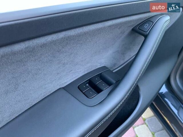 Сірий Тесла Model Y, об'ємом двигуна 0 л та пробігом 6 тис. км за 30900 $, фото 21 на Automoto.ua