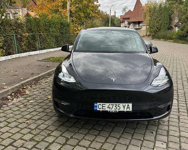 Серый Тесла Model Y, объемом двигателя 0 л и пробегом 26 тыс. км за 31700 $, фото 4 на Automoto.ua