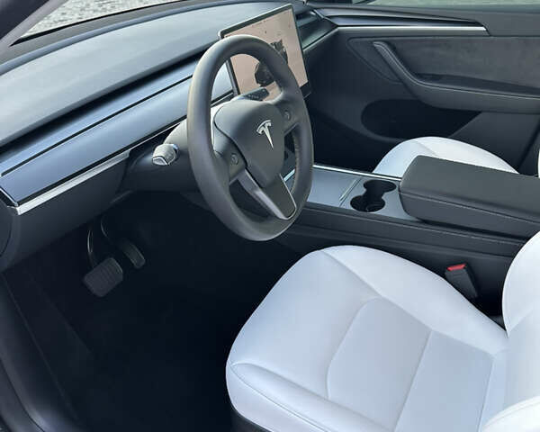 Сірий Тесла Model Y, об'ємом двигуна 0 л та пробігом 30 тис. км за 33999 $, фото 14 на Automoto.ua