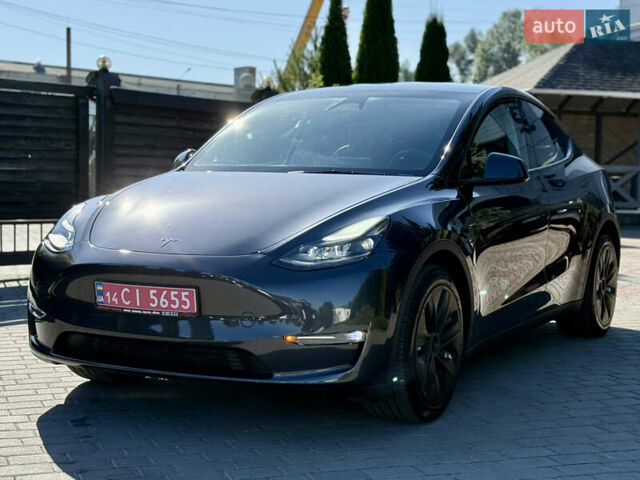 Серый Тесла Model Y, объемом двигателя 0 л и пробегом 12 тыс. км за 29500 $, фото 15 на Automoto.ua
