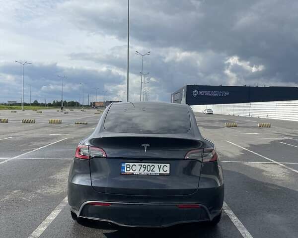 Серый Тесла Model Y, объемом двигателя 0 л и пробегом 20 тыс. км за 25000 $, фото 4 на Automoto.ua