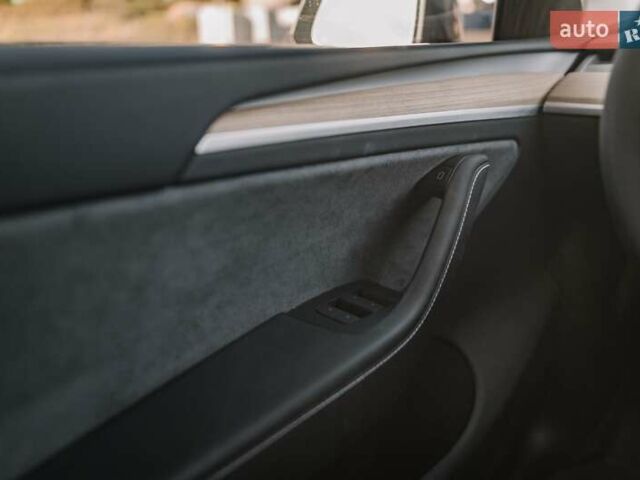 Сірий Тесла Model Y, об'ємом двигуна 0 л та пробігом 12 тис. км за 32500 $, фото 78 на Automoto.ua