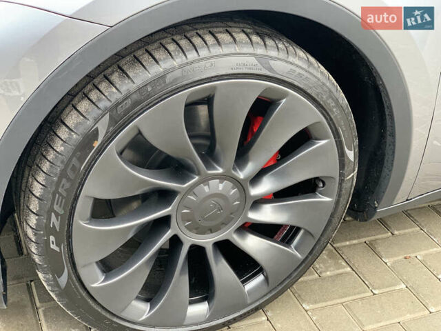 Сірий Тесла Model Y, об'ємом двигуна 0 л та пробігом 5 тис. км за 42500 $, фото 43 на Automoto.ua