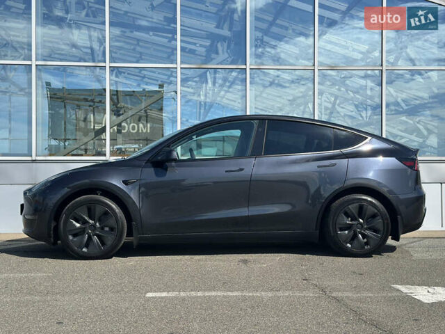 Серый Тесла Model Y, объемом двигателя 0 л и пробегом 1 тыс. км за 35490 $, фото 13 на Automoto.ua