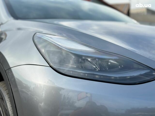 Серый Тесла Model Y, объемом двигателя 0 л и пробегом 7 тыс. км за 28480 $, фото 4 на Automoto.ua