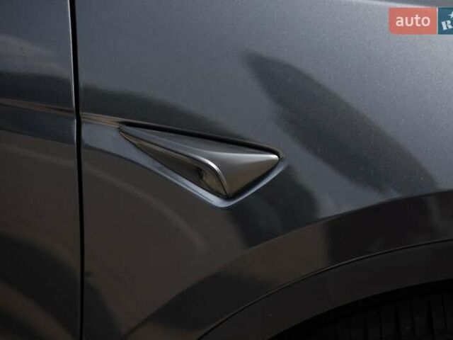 Серый Тесла Model Y, объемом двигателя 0 л и пробегом 24 тыс. км за 29500 $, фото 58 на Automoto.ua