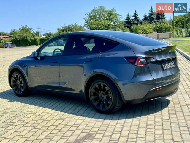 Серый Тесла Model Y, объемом двигателя 0 л и пробегом 45 тыс. км за 24500 $, фото 49 на Automoto.ua