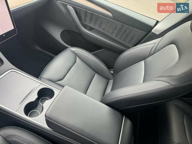 Тесла Model Y 2024 в Ковель на Automoto.ua Серый Тесла Model Y, объемом двигателя 0 л и пробегом 40 тыс. км за 37550 $, фото 16 на Automoto.ua