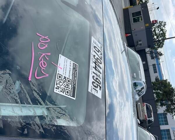 Серый Тесла Model Y, объемом двигателя 0 л и пробегом 36 тыс. км за 17800 $, фото 15 на Automoto.ua