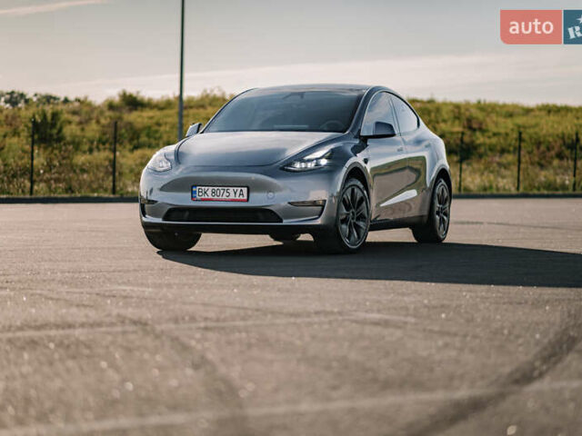 Серый Тесла Model Y, объемом двигателя 0 л и пробегом 6 тыс. км за 33500 $, фото 21 на Automoto.ua