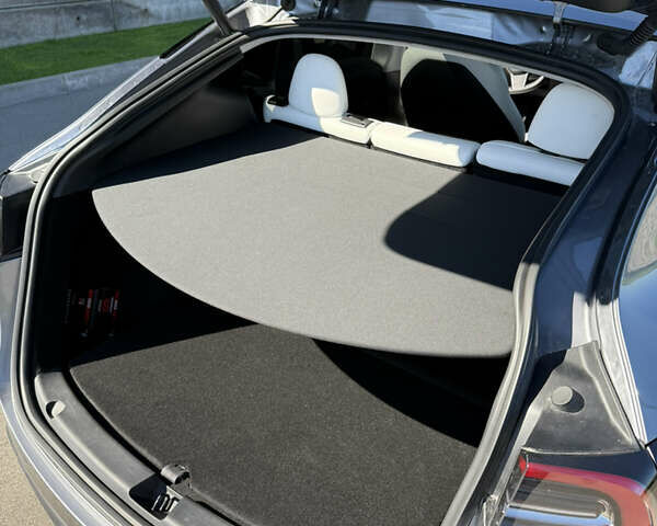 Серый Тесла Model Y, объемом двигателя 0 л и пробегом 11 тыс. км за 33900 $, фото 19 на Automoto.ua