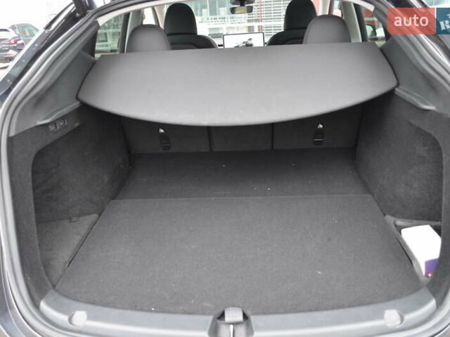 Сірий Тесла Model Y, об'ємом двигуна 0 л та пробігом 16 тис. км за 32000 $, фото 25 на Automoto.ua