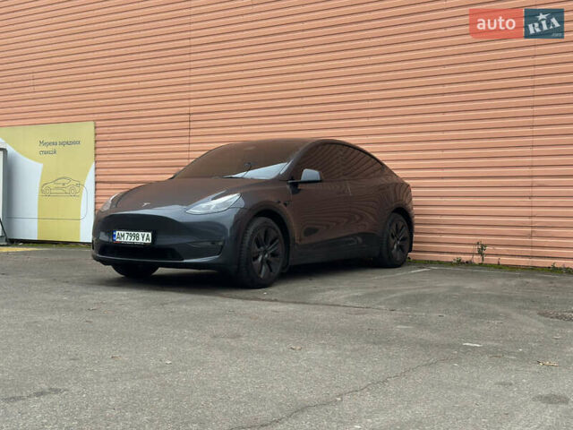 Серый Тесла Model Y, объемом двигателя 0 л и пробегом 2 тыс. км за 35490 $, фото 8 на Automoto.ua