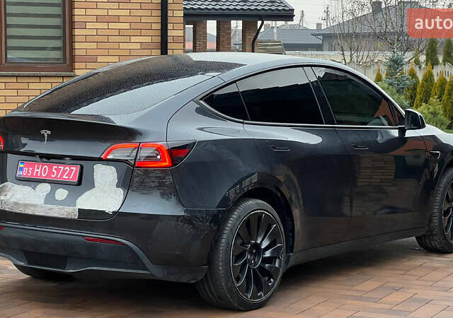 Серый Тесла Model Y, объемом двигателя 0 л и пробегом 21 тыс. км за 24000 $, фото 5 на Automoto.ua