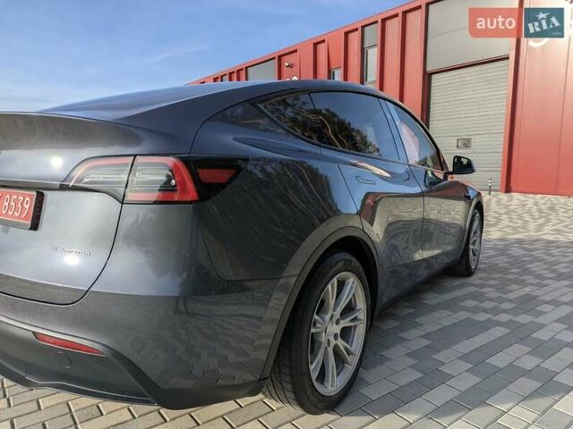 Серый Тесла Model Y, объемом двигателя 0 л и пробегом 29 тыс. км за 30500 $, фото 14 на Automoto.ua