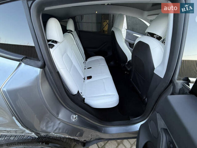 Серый Тесла Model Y, объемом двигателя 0 л и пробегом 9 тыс. км за 19800 $, фото 28 на Automoto.ua