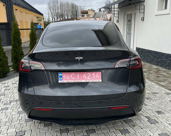 Серый Тесла Model Y, объемом двигателя 0 л и пробегом 33 тыс. км за 25000 $, фото 22 на Automoto.ua