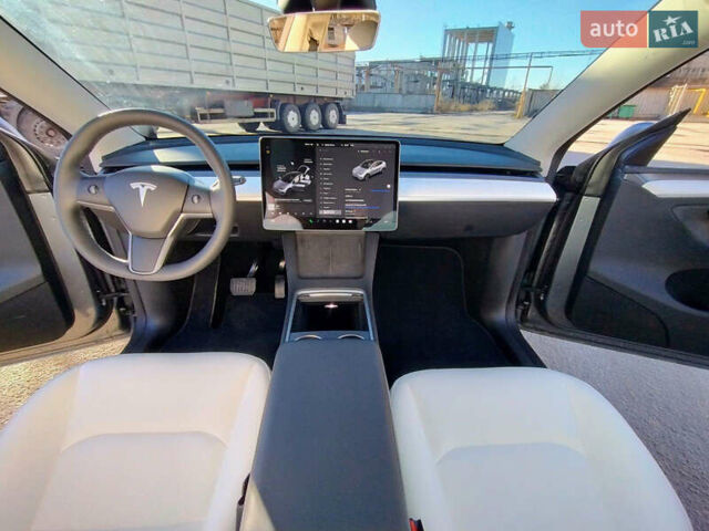 Сірий Тесла Model Y, об'ємом двигуна 0 л та пробігом 15 тис. км за 29988 $, фото 21 на Automoto.ua