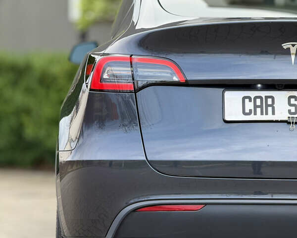 Сірий Тесла Model Y, об'ємом двигуна 0 л та пробігом 13 тис. км за 29999 $, фото 33 на Automoto.ua