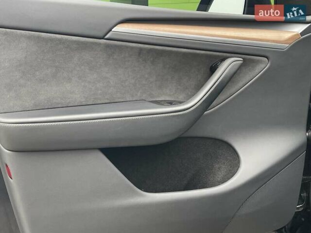 Серый Тесла Model Y, объемом двигателя 0 л и пробегом 22 тыс. км за 34700 $, фото 19 на Automoto.ua