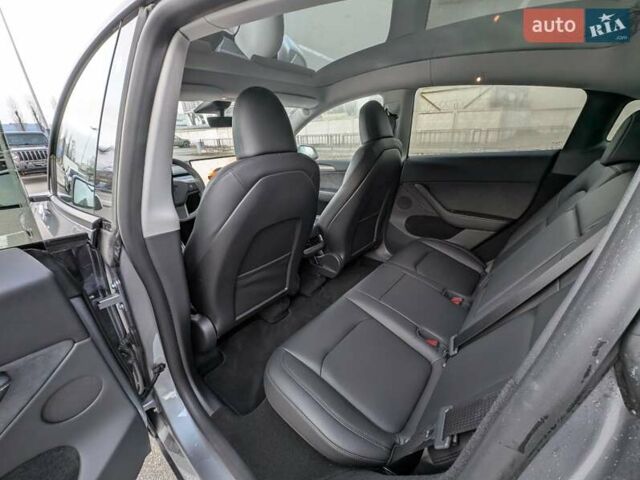 Серый Тесла Model Y, объемом двигателя 0 л и пробегом 6 тыс. км за 42900 $, фото 26 на Automoto.ua