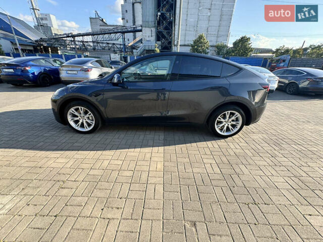 Серый Тесла Model Y, объемом двигателя 0 л и пробегом 25 тыс. км за 31000 $, фото 10 на Automoto.ua
