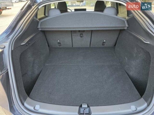 Сірий Тесла Model Y, об'ємом двигуна 0 л та пробігом 19 тис. км за 34900 $, фото 37 на Automoto.ua