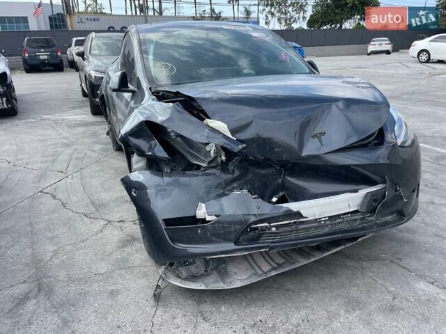Серый Тесла Model Y, объемом двигателя 0 л и пробегом 36 тыс. км за 17800 $, фото 3 на Automoto.ua