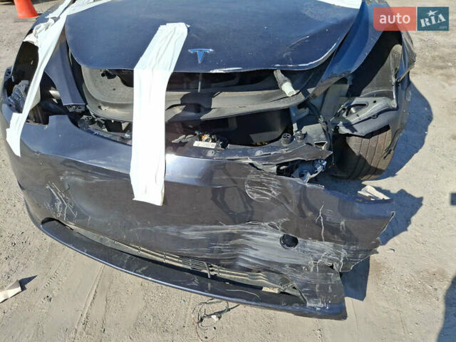 Серый Тесла Model Y, объемом двигателя 0 л и пробегом 7 тыс. км за 19990 $, фото 13 на Automoto.ua