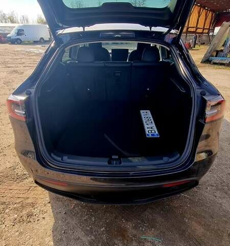 Серый Тесла Model Y, объемом двигателя 0 л и пробегом 11 тыс. км за 30000 $, фото 6 на Automoto.ua