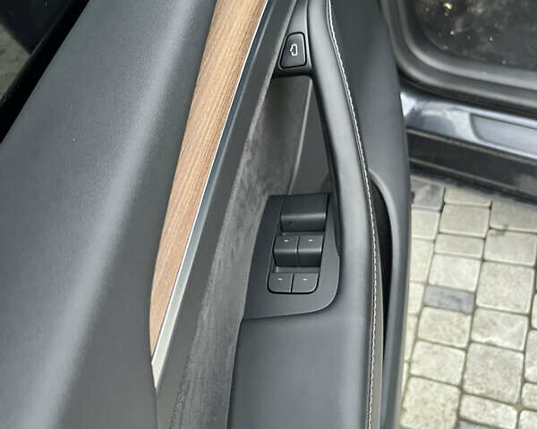 Серый Тесла Model Y, объемом двигателя 0 л и пробегом 33 тыс. км за 25000 $, фото 18 на Automoto.ua