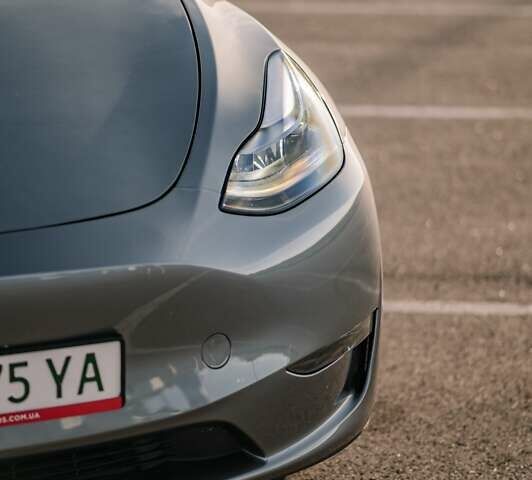 Серый Тесла Model Y, объемом двигателя 0 л и пробегом 6 тыс. км за 33500 $, фото 39 на Automoto.ua