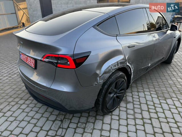 Серый Тесла Model Y, объемом двигателя 0 л и пробегом 9 тыс. км за 19800 $, фото 3 на Automoto.ua