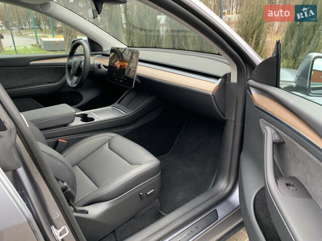 Серый Тесла Model Y, объемом двигателя 0 л и пробегом 5 тыс. км за 42500 $, фото 27 на Automoto.ua