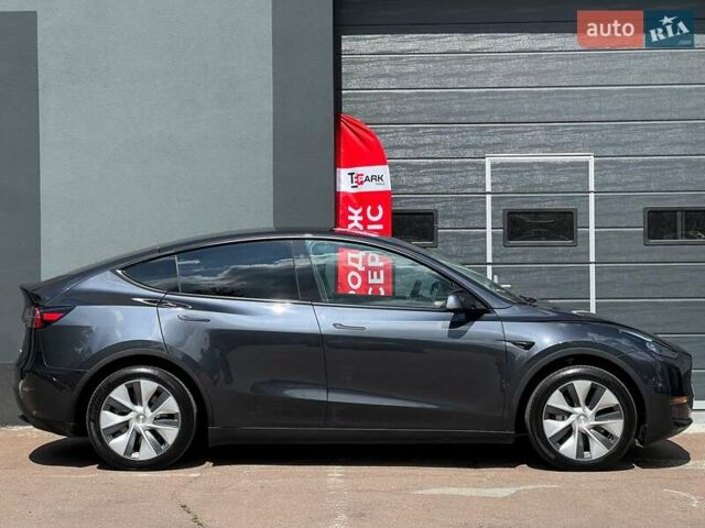 Сірий Тесла Model Y, об'ємом двигуна 0 л та пробігом 11 тис. км за 31700 $, фото 7 на Automoto.ua