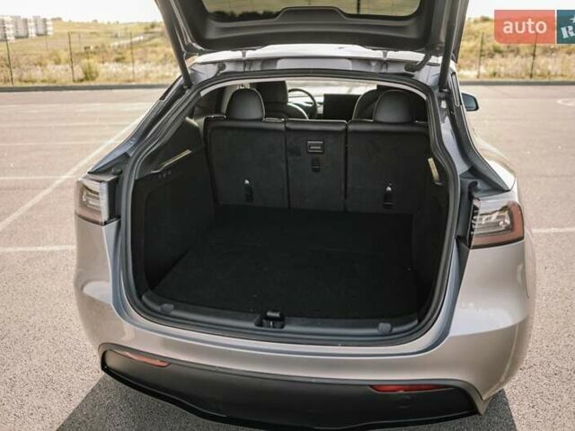 Сірий Тесла Model Y, об'ємом двигуна 0 л та пробігом 12 тис. км за 32500 $, фото 86 на Automoto.ua