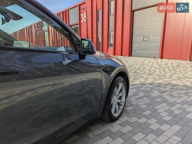 Серый Тесла Model Y, объемом двигателя 0 л и пробегом 29 тыс. км за 30500 $, фото 20 на Automoto.ua
