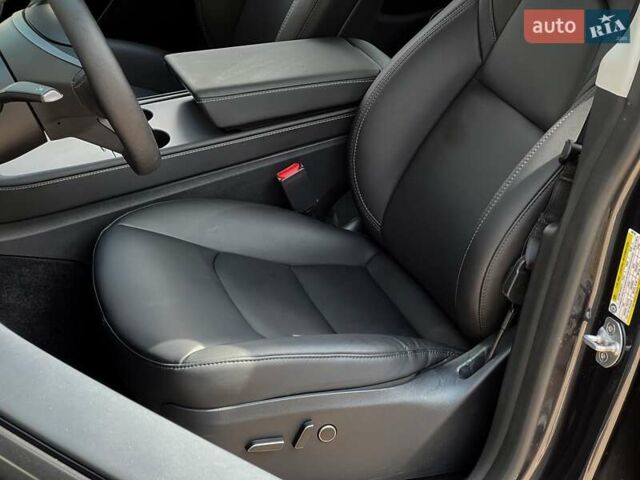 Сірий Тесла Model Y, об'ємом двигуна 0 л та пробігом 11 тис. км за 31700 $, фото 9 на Automoto.ua