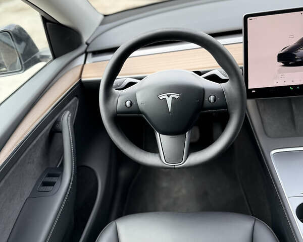 Серый Тесла Model Y, объемом двигателя 0 л и пробегом 4 тыс. км за 28400 $, фото 34 на Automoto.ua