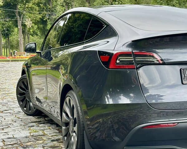Серый Тесла Model Y, объемом двигателя 0 л и пробегом 7 тыс. км за 33999 $, фото 84 на Automoto.ua