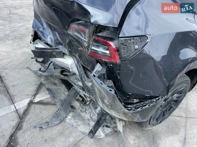 Серый Тесла Model Y, объемом двигателя 0 л и пробегом 36 тыс. км за 17800 $, фото 5 на Automoto.ua