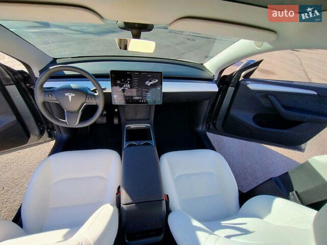 Сірий Тесла Model Y, об'ємом двигуна 0 л та пробігом 15 тис. км за 29988 $, фото 27 на Automoto.ua
